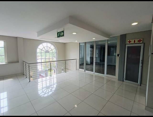 BUSINESS PROPERTY TO RENT IN BRYANSTON